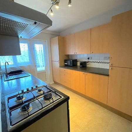 303 Alexandra Avenue Ha2 9Dx Leilighet Pinner Eksteriør bilde