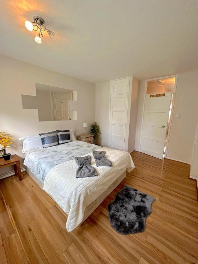 303 Alexandra Avenue Ha2 9Dx Leilighet Pinner Eksteriør bilde